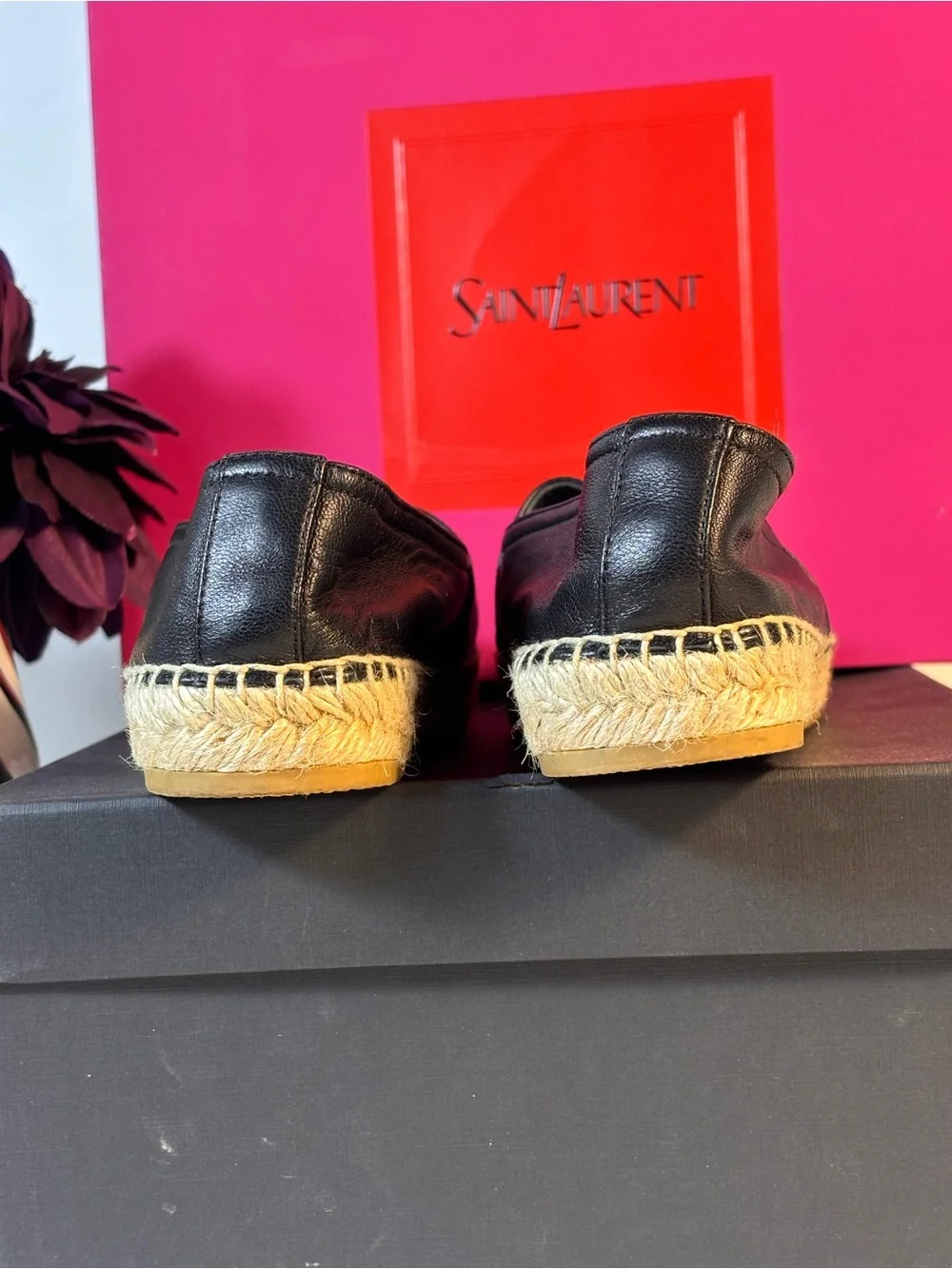 Yves Saint Laurent very good